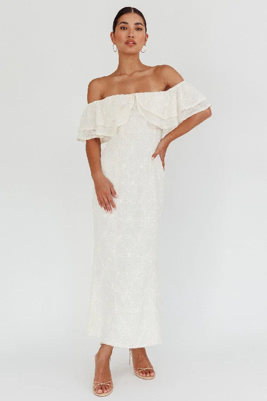 Beauty Within On-Off-Shoulder Maxi Dress Cream