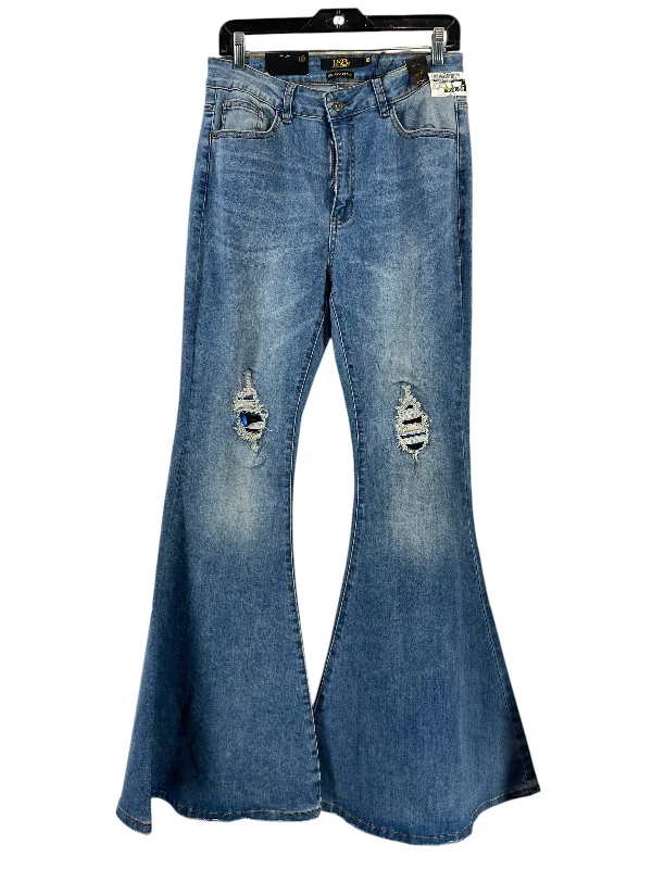 Jeans Flared By Clothes Mentor In Blue Denim, Size: 10