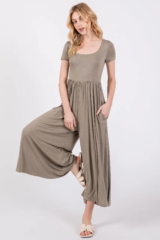 Light Olive Short Sleeve Pocketed Jumpsuit